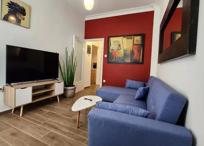 Gazi Apartment With Breakfast